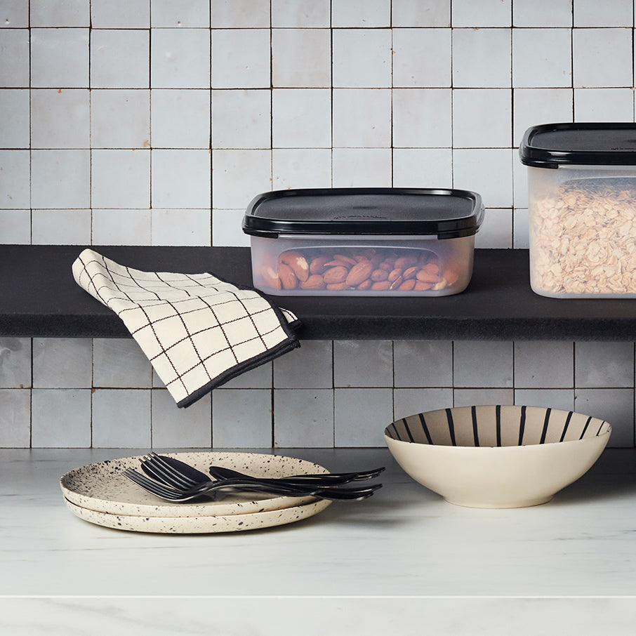 tupperware modular mates square 1 pojemnik do przechowywania żywności czarny jak smoła
