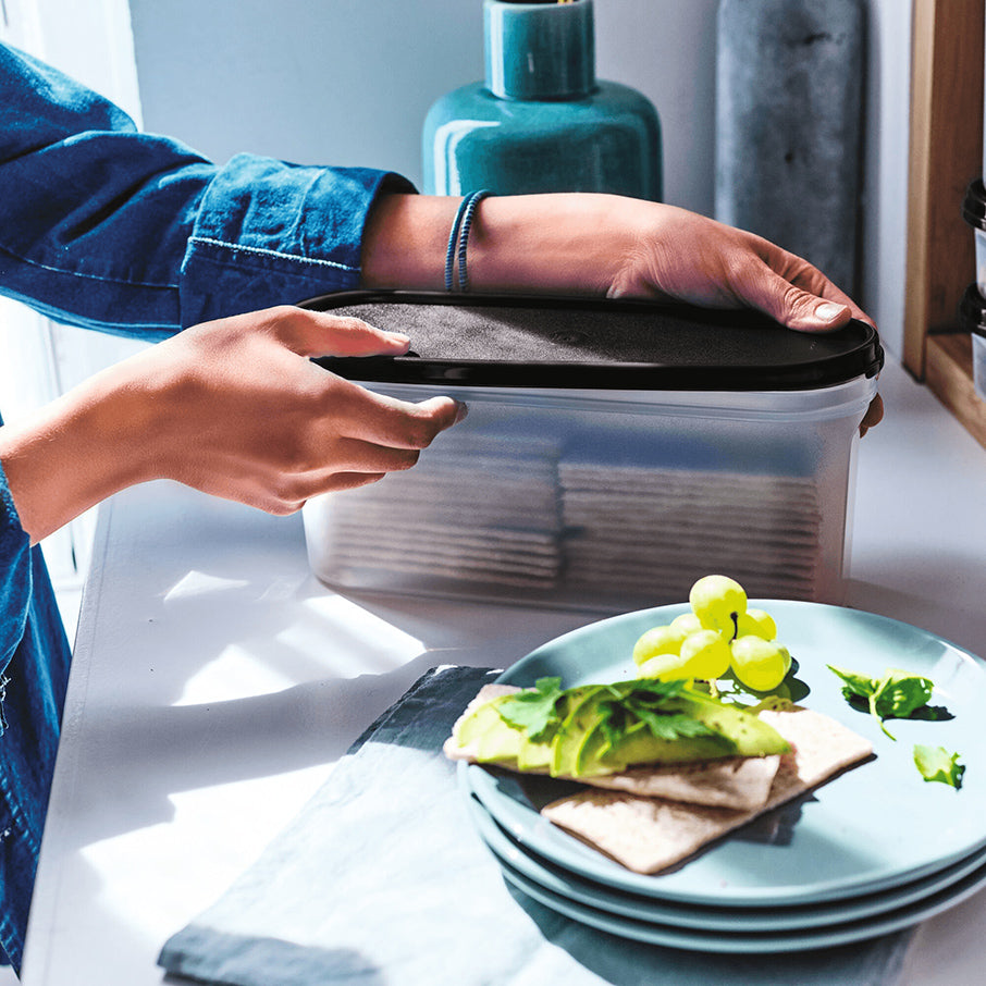 tupperware modular mates super oval 2 pojemnik do przechowywania żywności czarny jak smoła